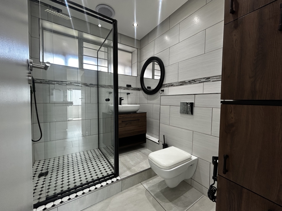 To Let 1 Bedroom Property for Rent in Mouille Point Western Cape